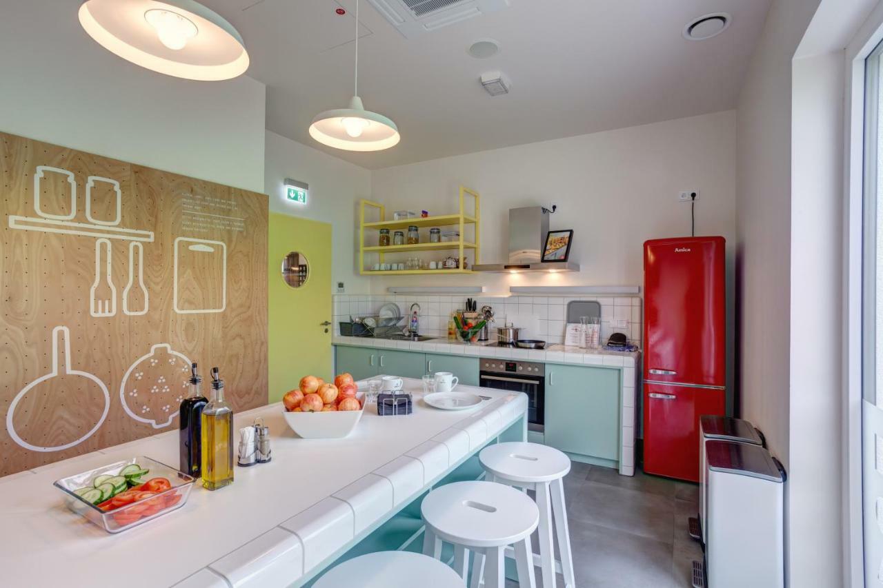 Meininger Hotel Heidelberg Hauptbahnhof ภายนอก รูปภาพ
