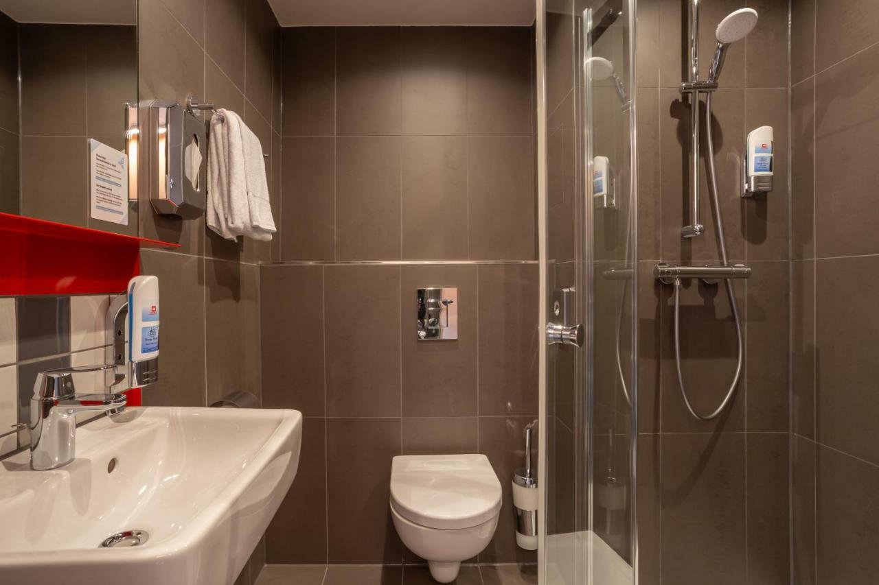 Meininger Hotel Heidelberg Hauptbahnhof ภายนอก รูปภาพ